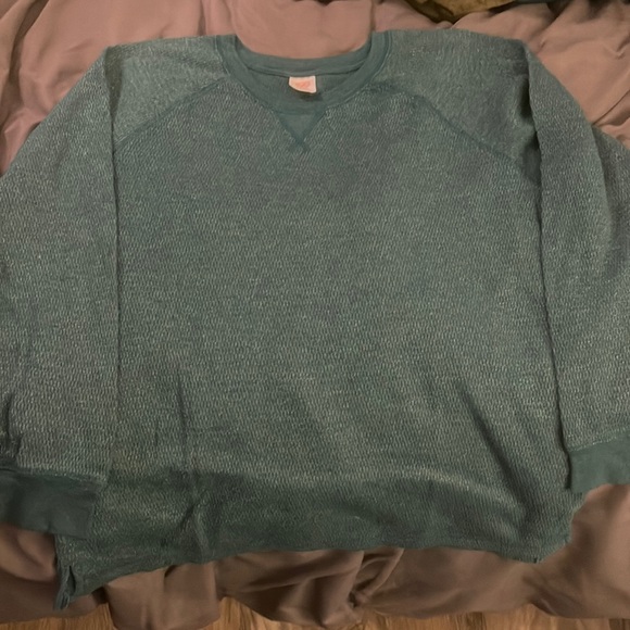 Boys Henley - Picture 1 of 2